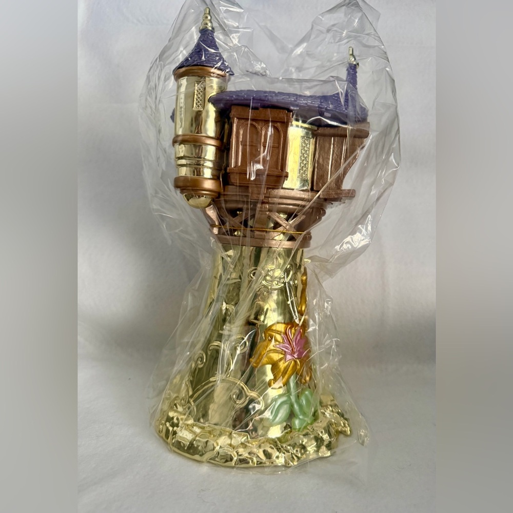 Disney Princess Bath And Body Works NWT Rapunzel Pedestal 3 Wick Candle Holder - Picture 10 of 10